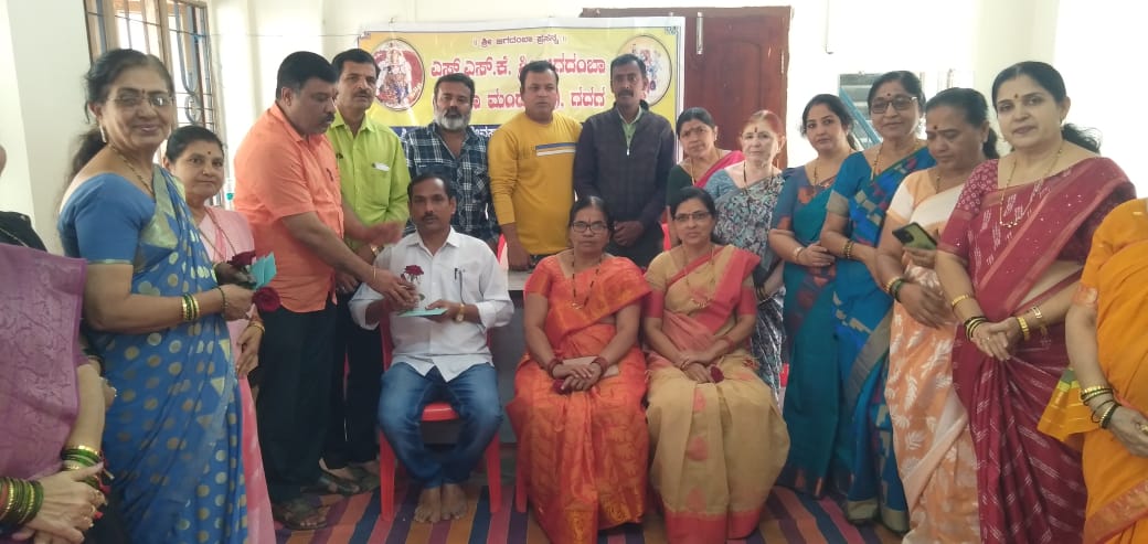 https://1ngo.sgp1.digitaloceanspaces.com/media/adarshfoundationgadag/Adarsha foundation Taloring Batch.jpeg